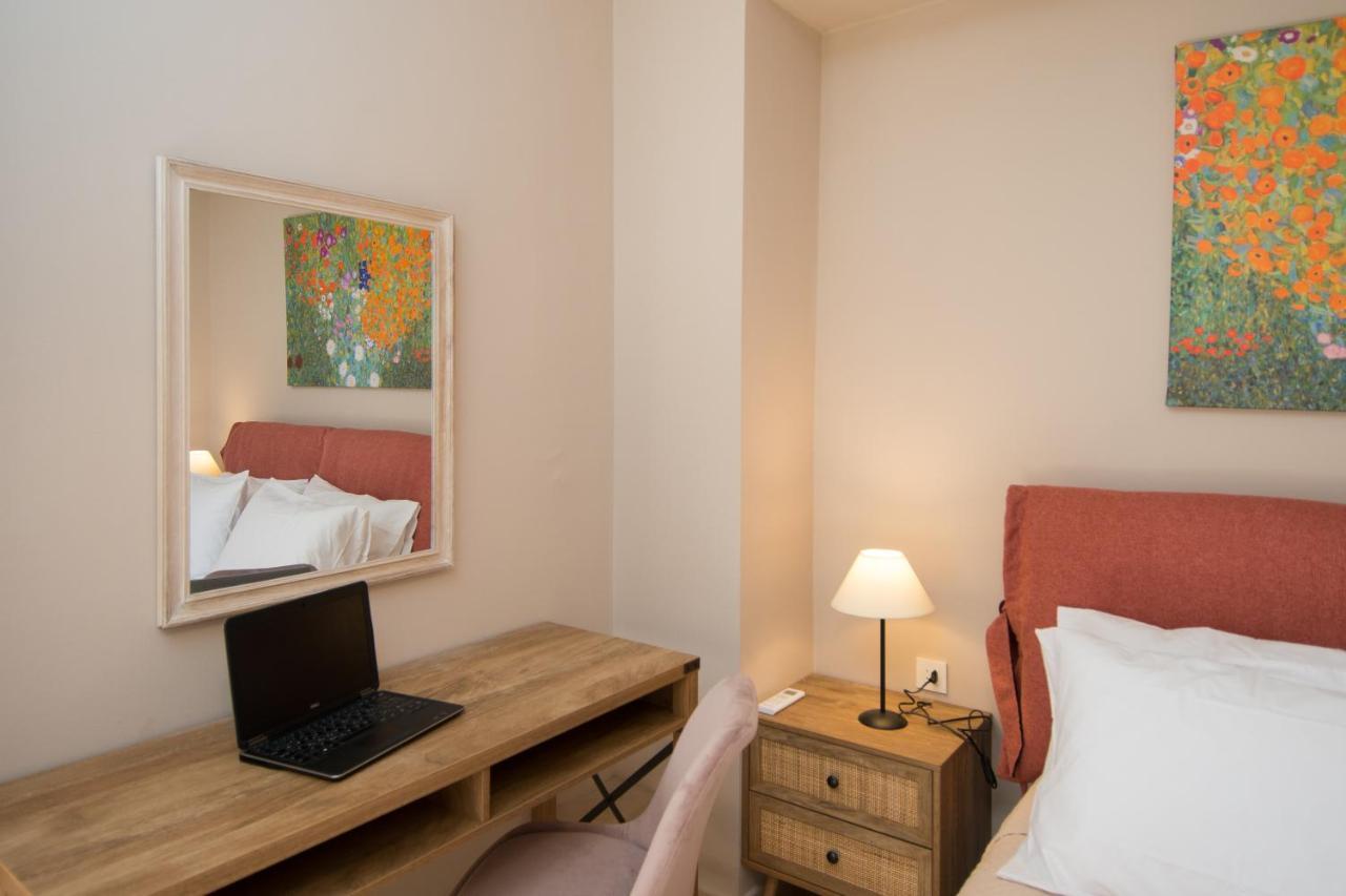 Akrotiri Sea View Suites Extérieur photo